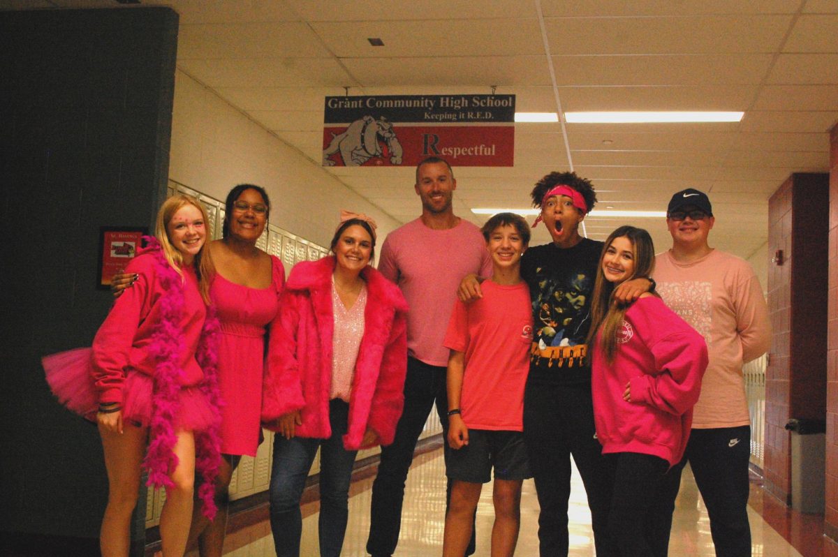 Students dress up in pink to celebrate Homecoming Week activitys